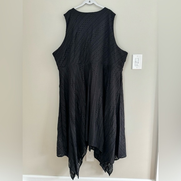 Torrid BLACK GEO LACE HANDKERCHIEF SKATER DRESS 6X - Picture 9 of 11